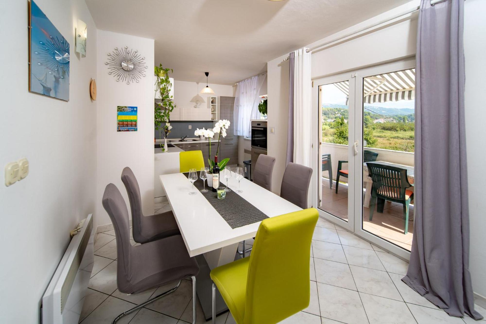 Apartments Lores Rab Town Exterior photo